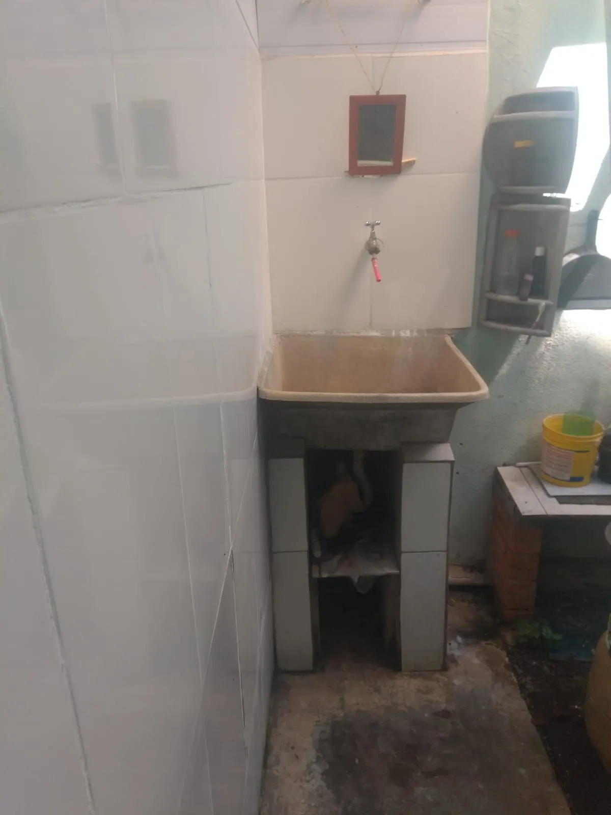 Imagem VENDO LINDA CASA NO BAIRRO CAMPO GRANDE!