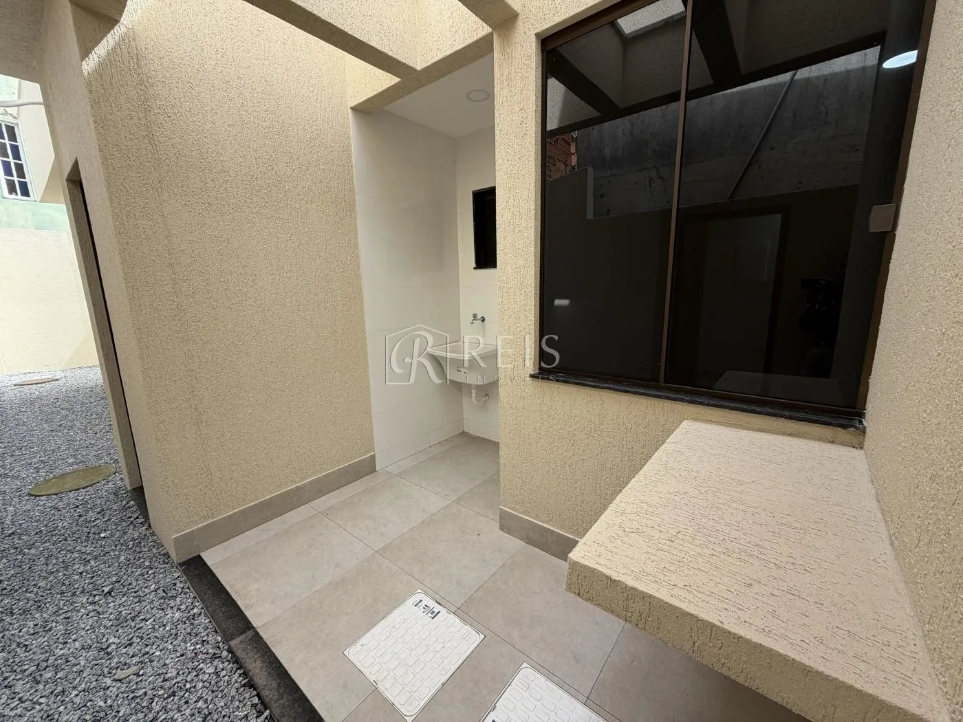 Imagem Casa para Venda em Rio das Ostras, Atlântica, 3 dormitórios, 1 suíte, 3 banheiros, 2 vagas