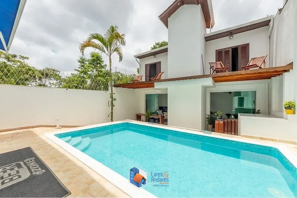 Imagem Casa à venda 3 Quartos 1 Suite 3 Vagas 247M² Guarapiranga São Paulo - SP