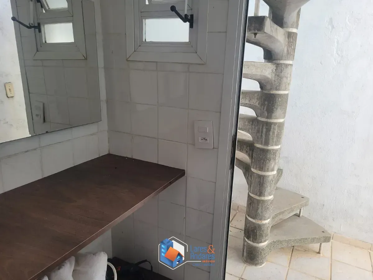 Imagem Casa para venda em Parque dos Príncipes com 3 quartos, sendo 3 suítes, 327m²