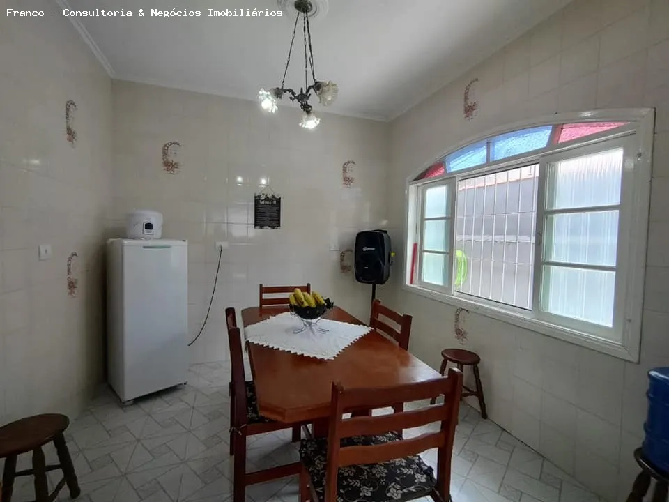 Imagem Casa para Venda em Mongaguá, Balaneario Itaoca, 3 dormitórios, 1 suíte, 3 banheiros, 2 vagas