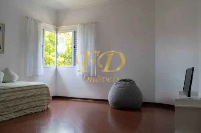 Imagem Casa de Alto Padrão em Condomínio Fechado em Atibaia