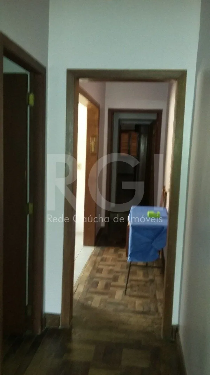 Imagem Casa com 4 quartos, 4 banheiros e amplo pátio no miolo do bairro Cidade Baixa!
