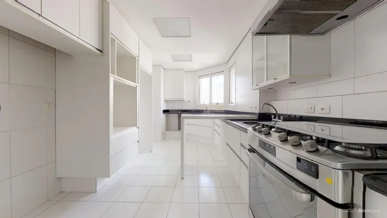 Imagem Apartamento com 4 Quartos à Venda, 432 m² em Jardim Fonte Do Morumbi - São Paulo