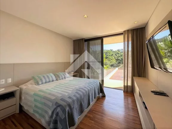 Imagem Casa de Condomínio em Vila de São Fernando - Cotia