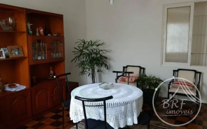 Imagem Excelente Casa Grande Potencial Residencial e Comercial- Balneário/Estreito