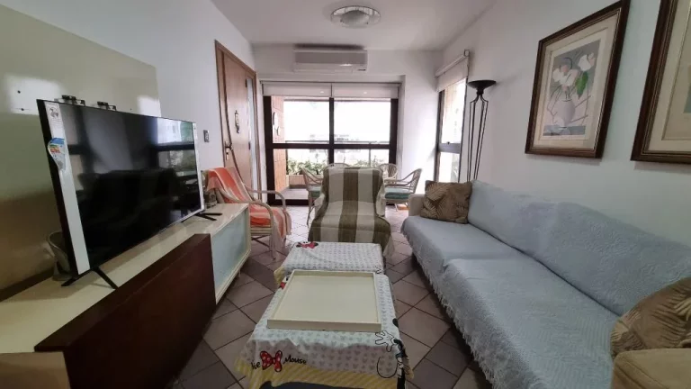 Imagem Apartamento com 3 dormitórios à venda, 130 m² - Pitangueiras - Guarujá/SP