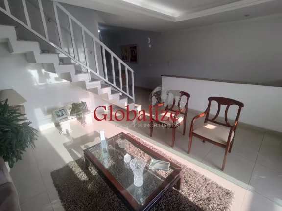 Imagem Sobreposta alta Duplex com 3 suítes e ampla área de lazer no andar Superior no Bairro da Ponta da Praia por R$ 1.300.000,00 !