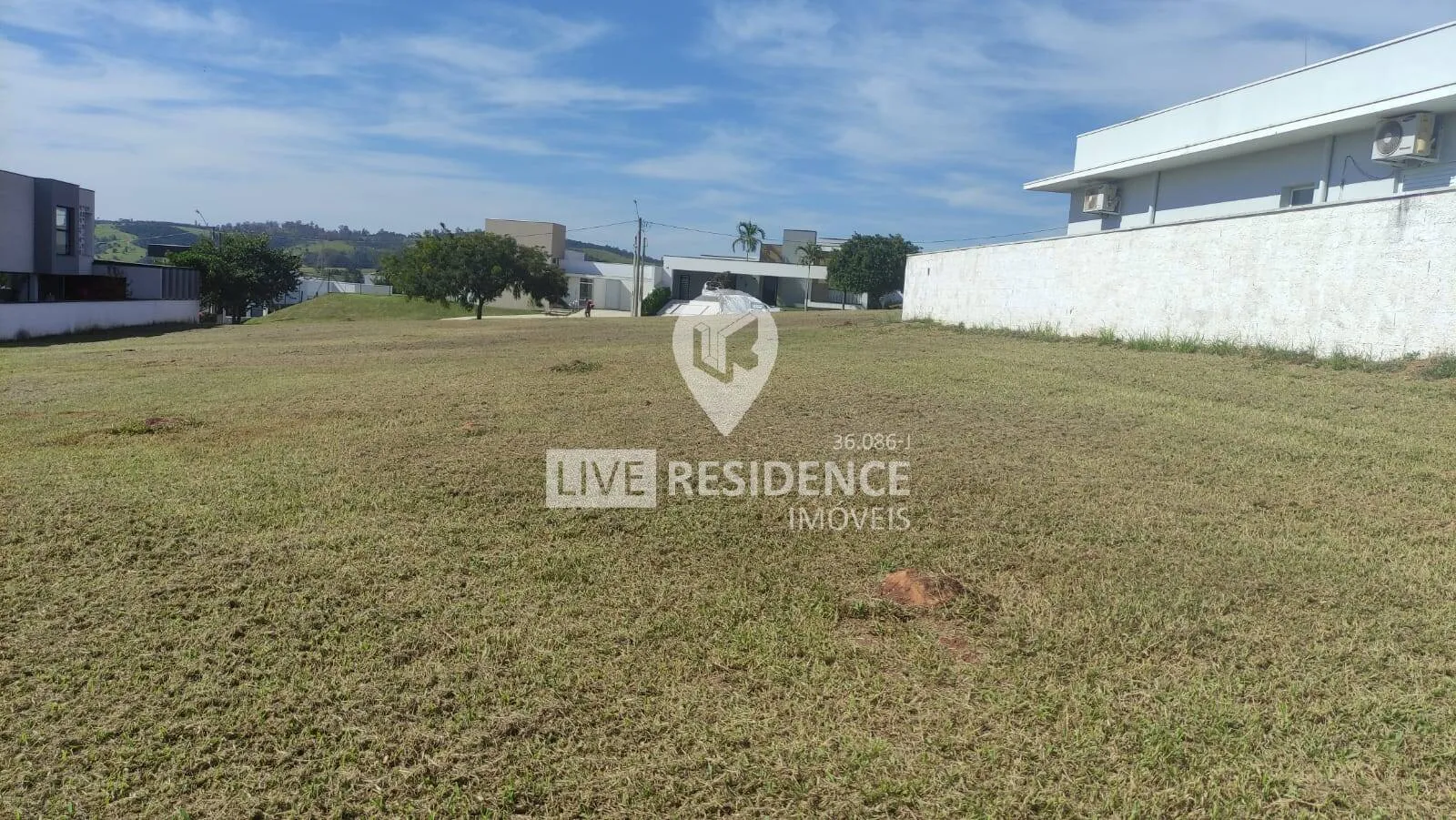 Imagem Lote à Venda no Condomínio Sete Lagos - Excelente Topografia e Localização!