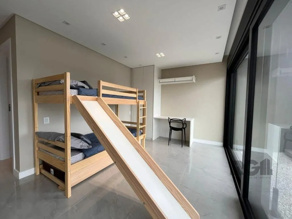 Imagem Casa de Condomínio em Atlântida Sul