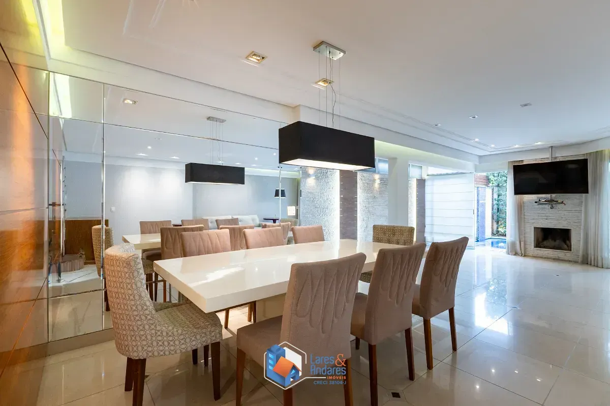 Imagem Casa no condomínio América para venda com 4 quartos, sendo 4 suítes, 383m²