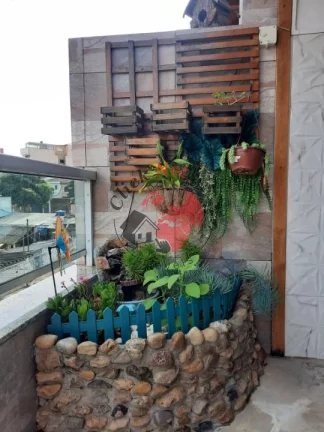 Imagem Cobertura Nova,2 dormitórios ,cozinha gourmet, churrasq, fogão e forno a lenha, quintal,1 vaga ,bairro Vila Scarpelli em Santo André