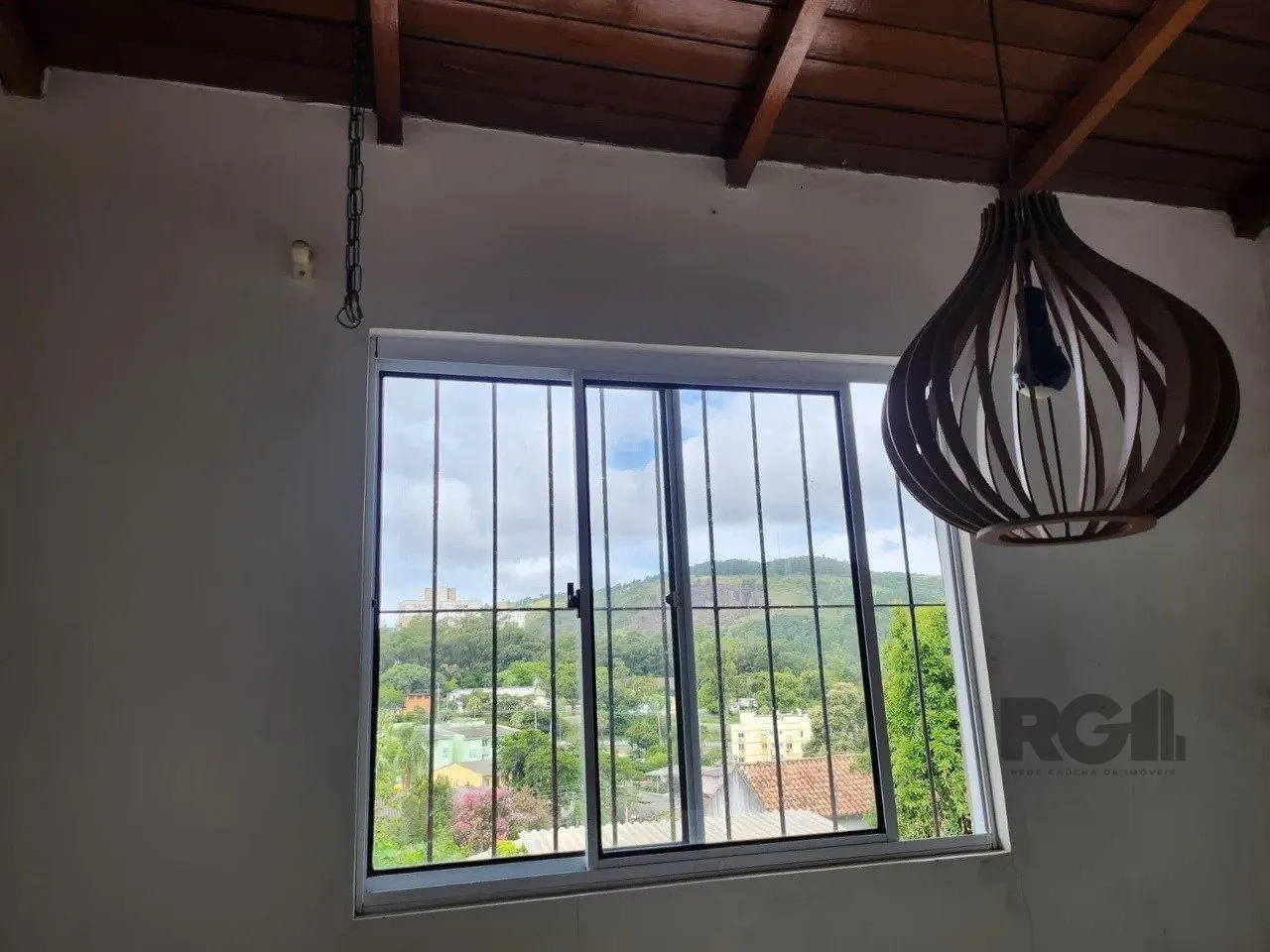 Imagem Casa com 4 quartos, 1 suíte, 7 vagas - 97,32m² no bairro Jardim Carvalho, Poa/RS
