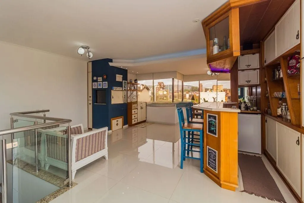 Imagem Cobertura com piscina, 3 quartos, 232² privativos elevador - Jardim Planalto