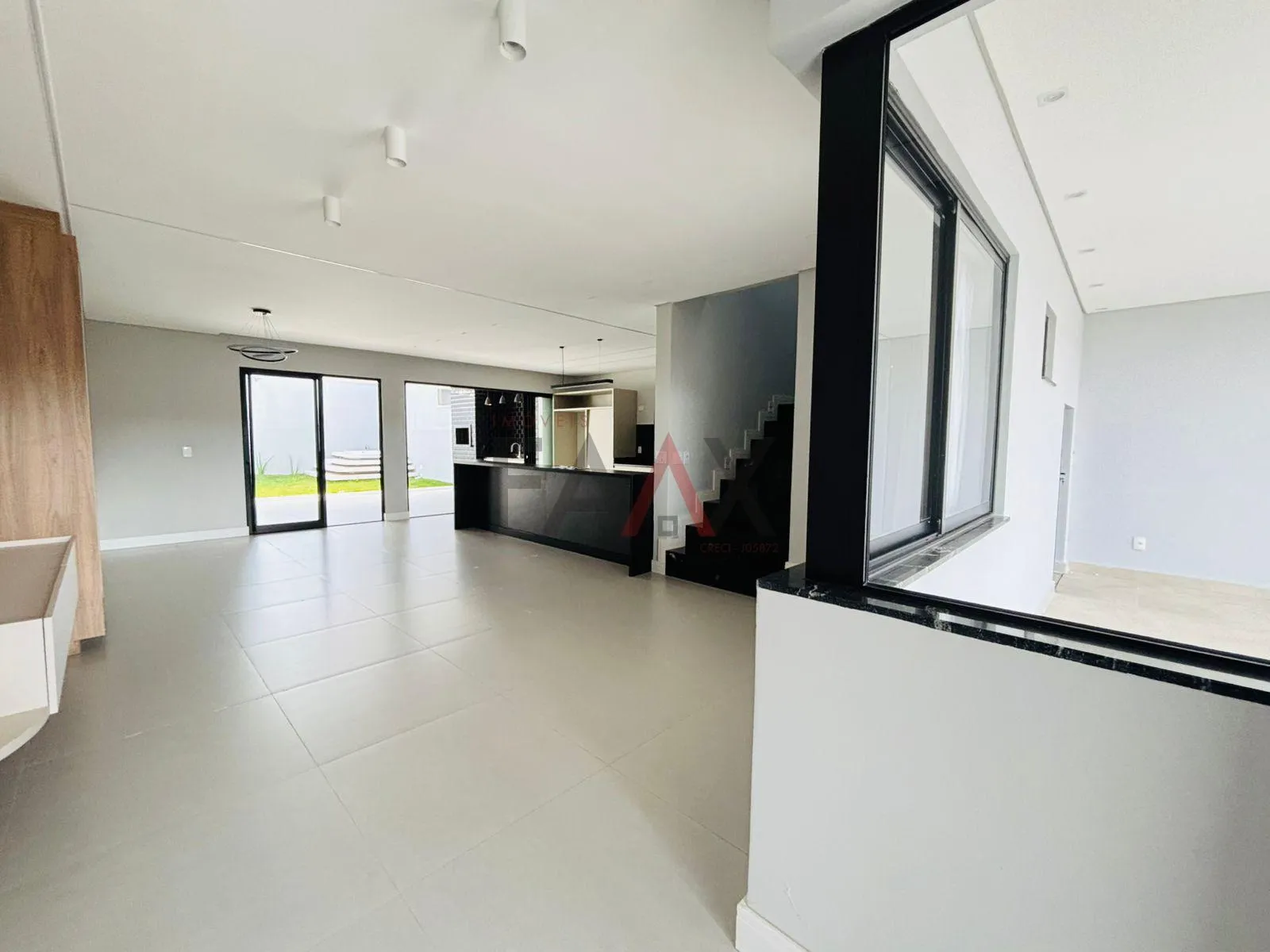 Imagem Sobrado de alto padrão disponível para locação no Alto da XV. 235 m²