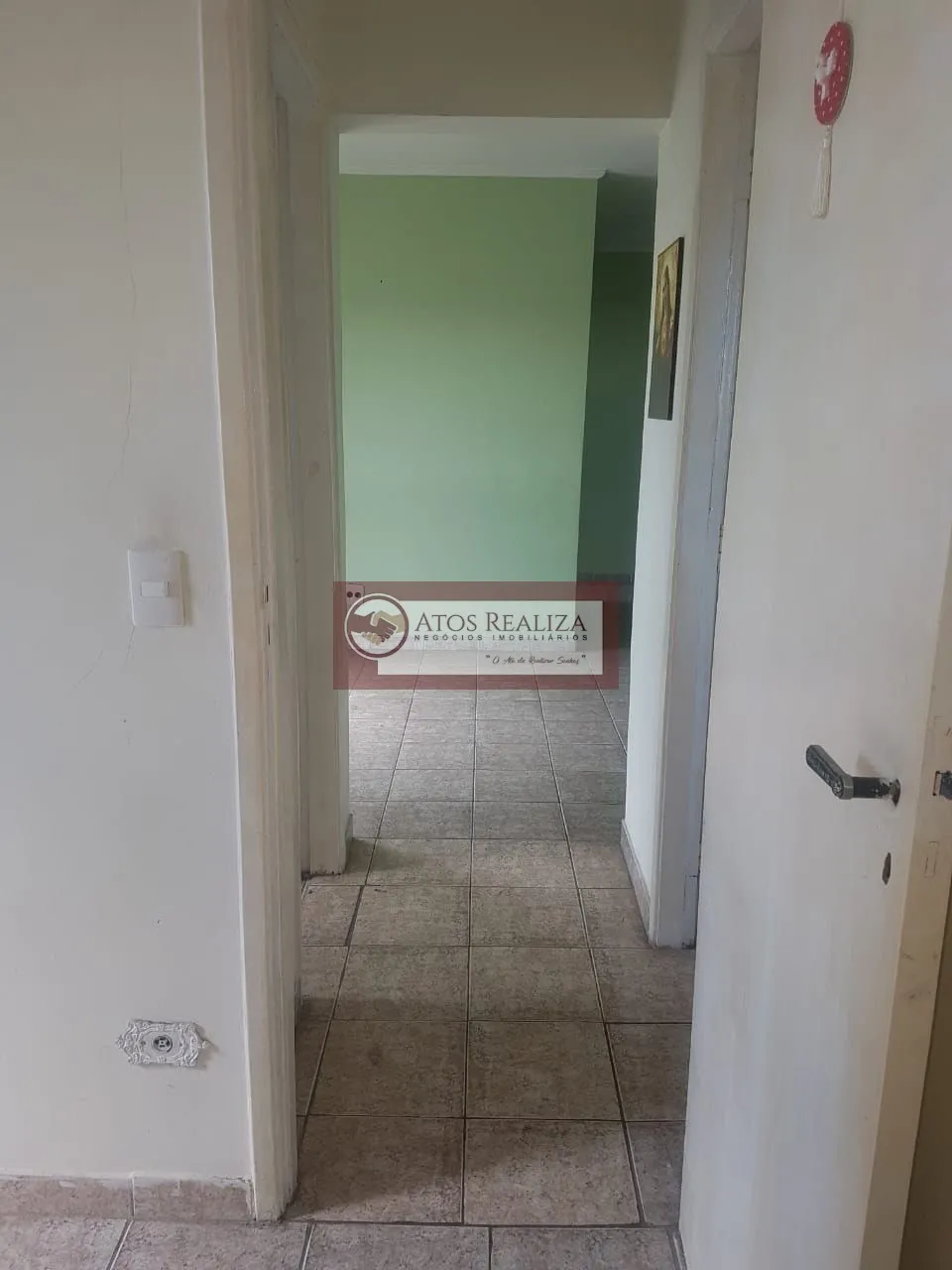 Imagem Vendo Apartamento 2 dormitórios com sacada, piscina e 1 vaga coberta.