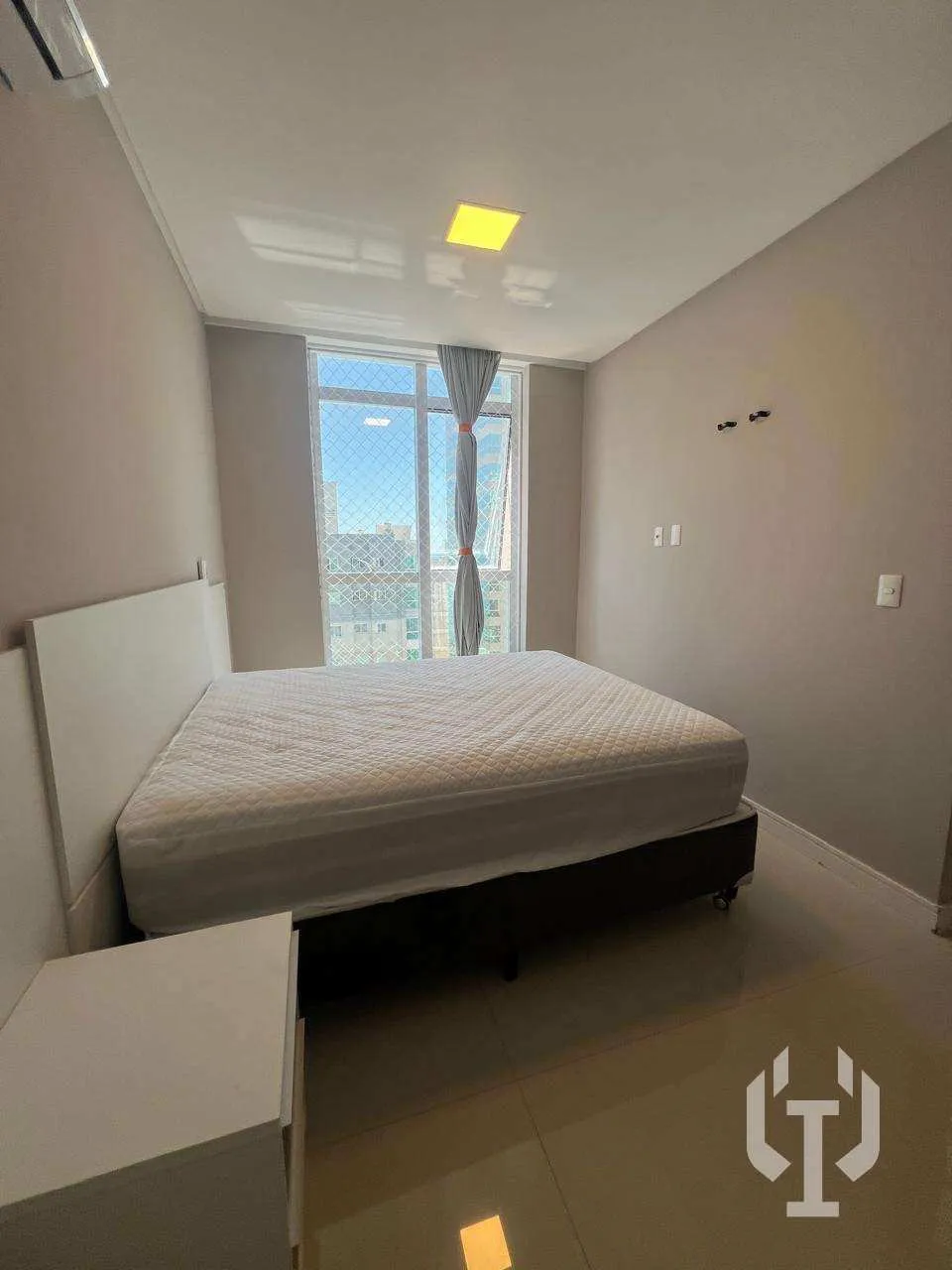 Imagem Apartamento para alugar em Itapema, Meia praia, com 3 quartos, 159m2