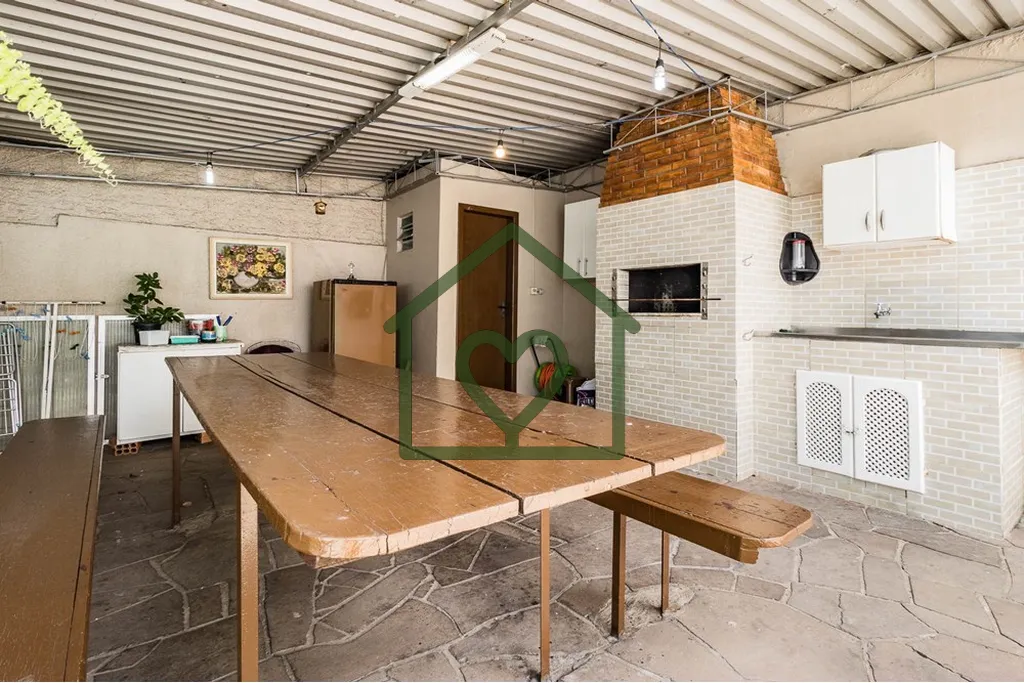 Imagem Descubra um excelente apartamento à venda no coração do Jardim Lindóia, Porto Alegre. Este imóv...