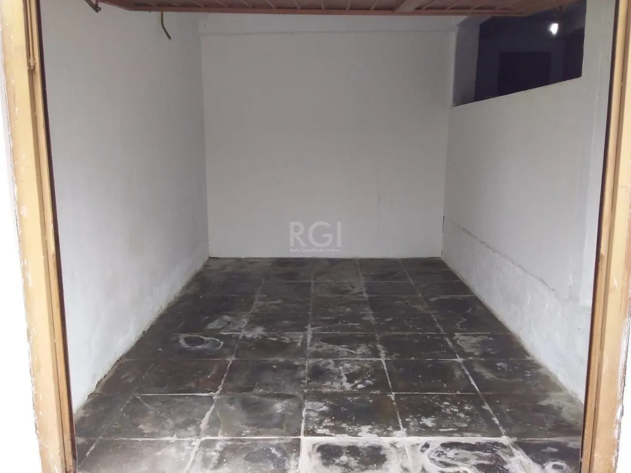 Imagem Casa 3 dormitórios, sendo 1 suites, 2 vagas - Medianeira, Porto Alegre/RS