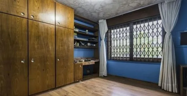 Imagem Casa sobrado no bairro Auxiliadora de 5 dormitórios e 4 vagas