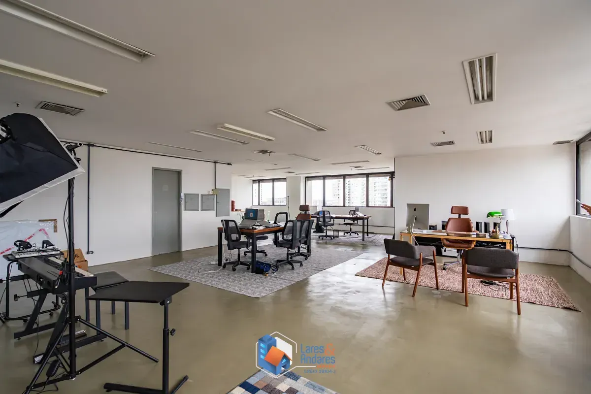Foto do imóvel Conjunto comercial para venda em Santo Amaro, 122m² em Avenida Adolfo Pinheiro