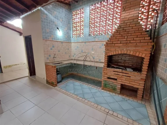 Imagem Espaçosa Casa Térrea 3 Quartos no Canto do Forte - Praia Grande
