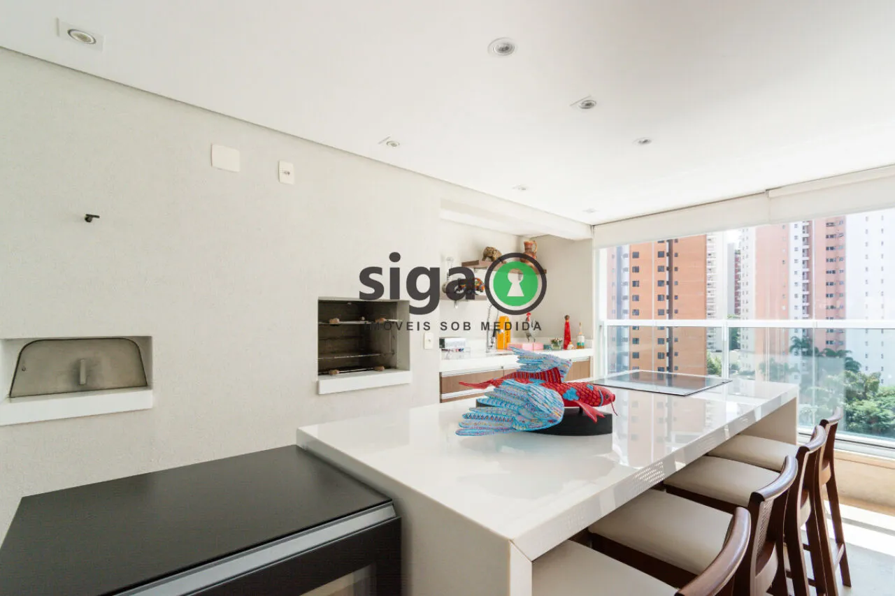 Imagem Apartamento alto padrão à venda em Moema 335 m² 4 suítes e 4 vagas