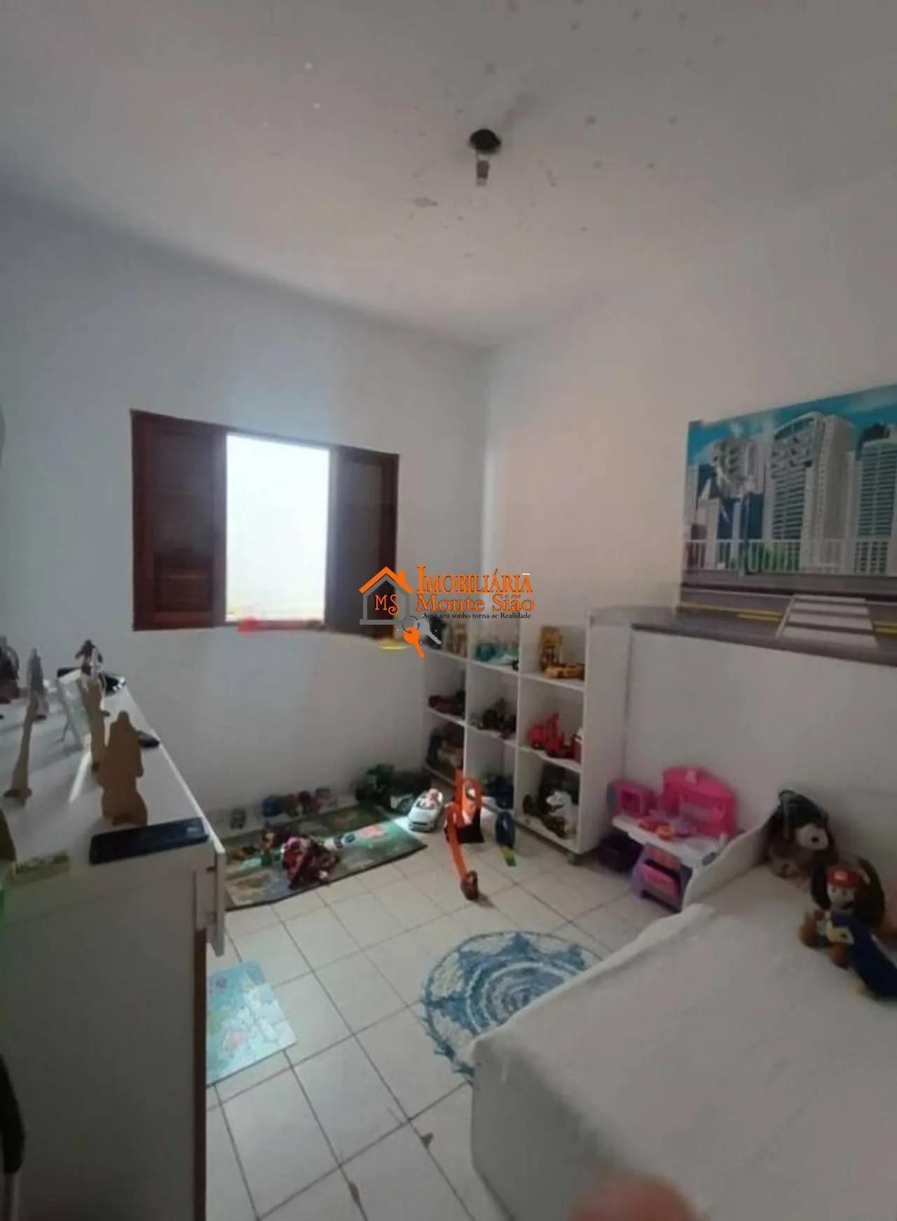 Imagem Sobrado com 4 dormitórios à venda, 250 m² por R$ 690.000,00 - Parque Santos Dumont - Guarulhos/SP