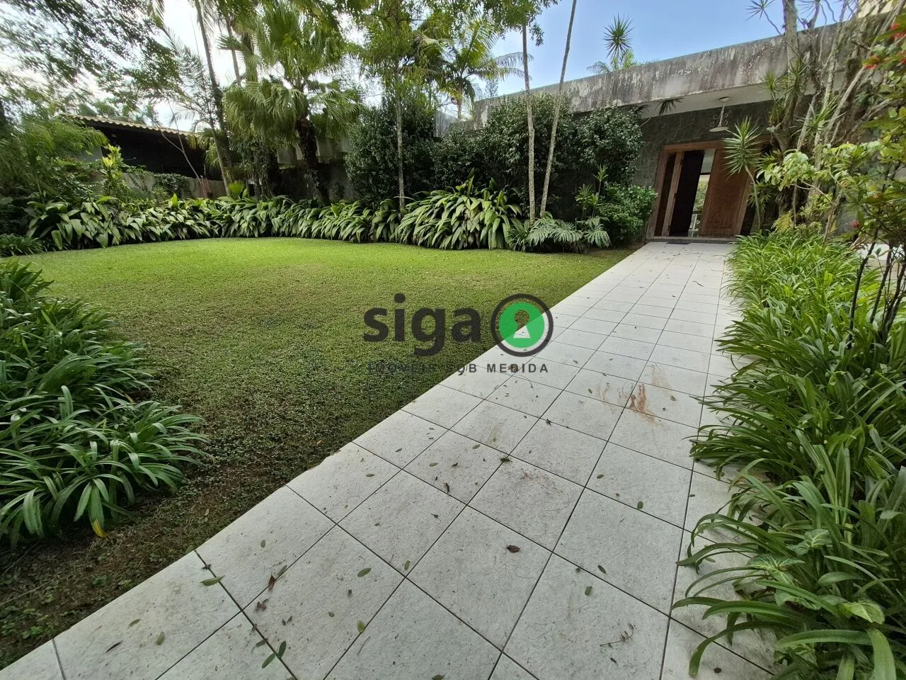 Imagem Casa a Venda no Retiro Morumbi com 4 quartos