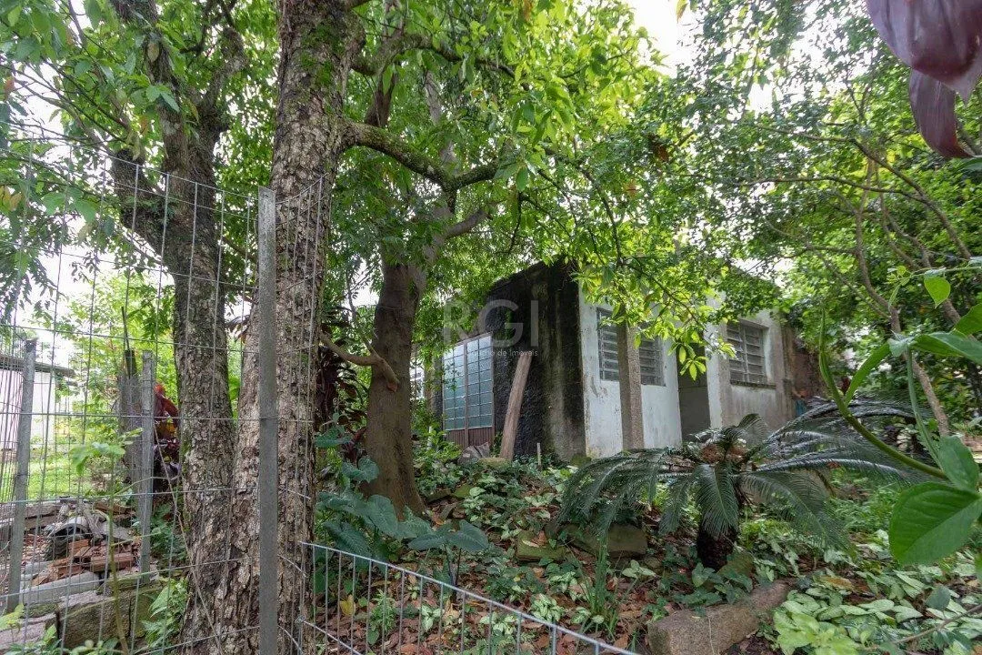 Imagem Casa para Venda - 200.81m², 4 dormitórios, sendo 1 suites, 5 vagas - Tristeza
