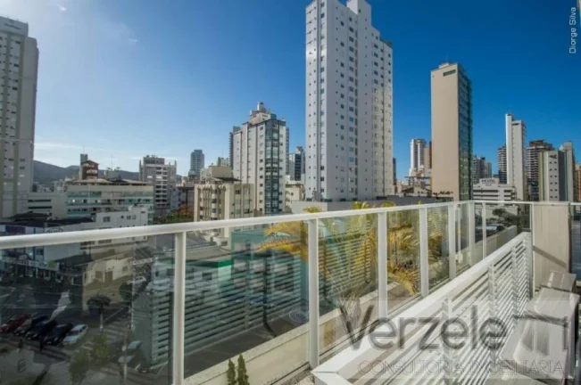 Imagem Apartamento 3 dormitórios para Venda em Balneário Camboriú / SC no bairro Centro