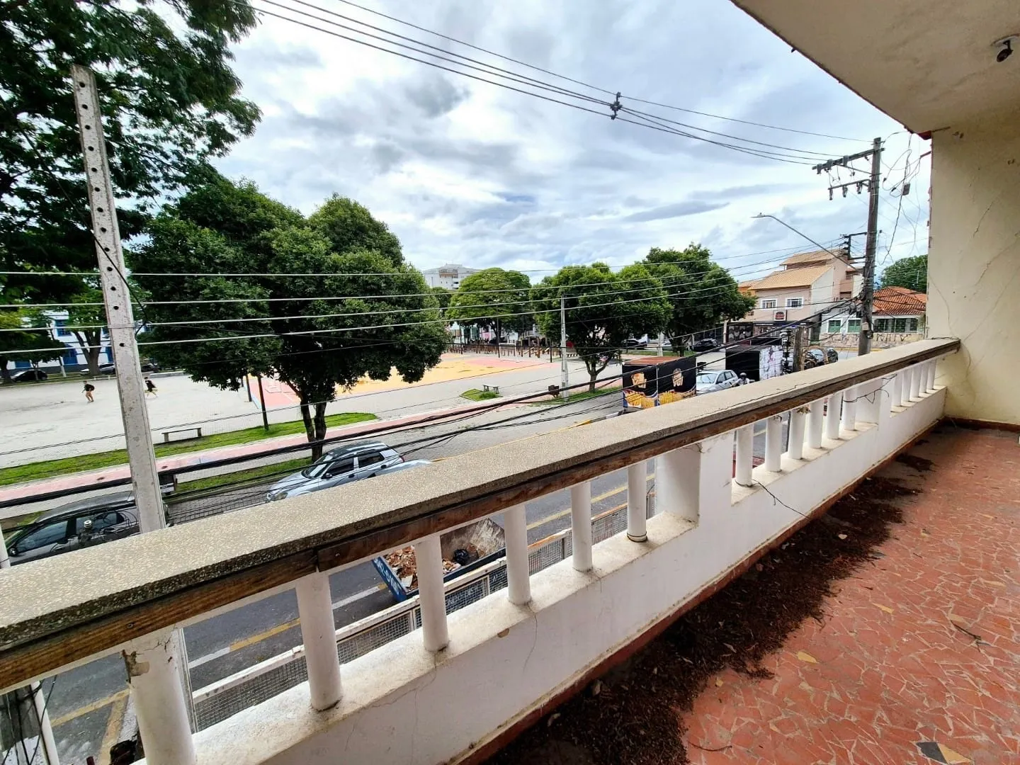 Imagem Imóvel Comercial Exclusivo no Centro de Pindamonhangaba com Estrutura Versátil e Localização Estratégica!