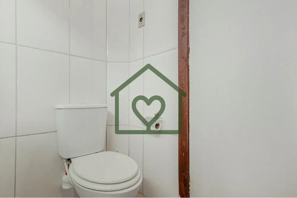 Imagem Descubra a sua próxima casa em Porto Alegre, localizada no encantador bairro de Santa Tereza. Esta ...