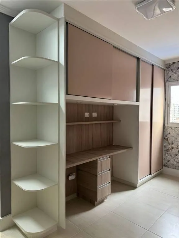 Imagem Apartamento à Venda em Guilhermina, Praia Grande - SP