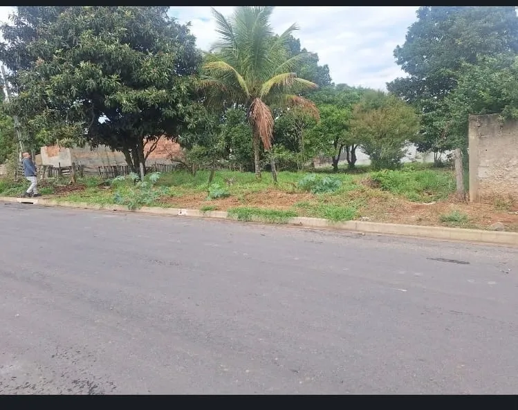 Imagem Terreno à venda, Parque Shangri-lá, Pindamonhangaba, SP