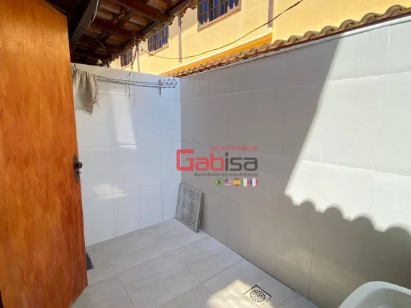 Imagem Casa com 2 dormitórios à venda, 75 m² por R$ 370.000,00 - Ogiva - Cabo Frio/RJ