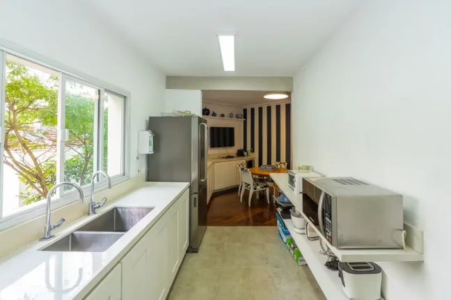 Imagem Apartamento à venda em São Paulo, Moema, com 3 quartos, 209m2