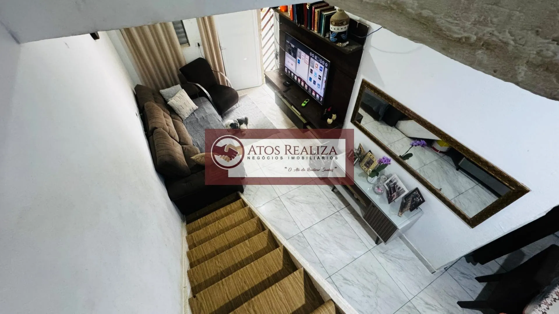 Imagem Sobrado à venda em Jardim Myrna, São Paulo - 3 dorms, 100m²