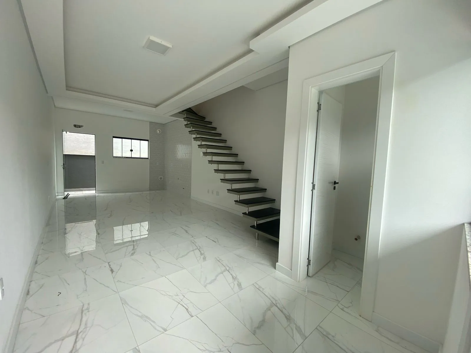 Imagem Casa à venda com 73m2 por R$ 698.000,00