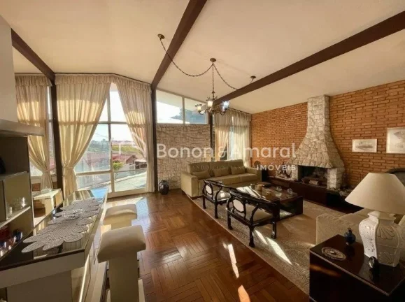 Imagem Casa assobradada à venda no bairro Jardim Proença, localização privilegiada de frente para um bo...