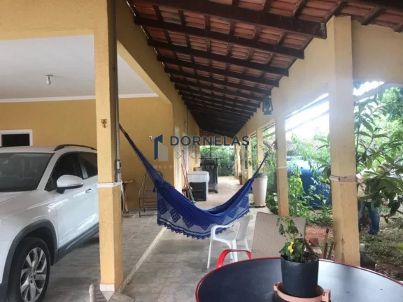 Imagem CASA NA LAJE 3 SUÍTES COND. FECHADO NO JOCKEY RUA 01 VICENTE PIRES TERRENO DE 875M²