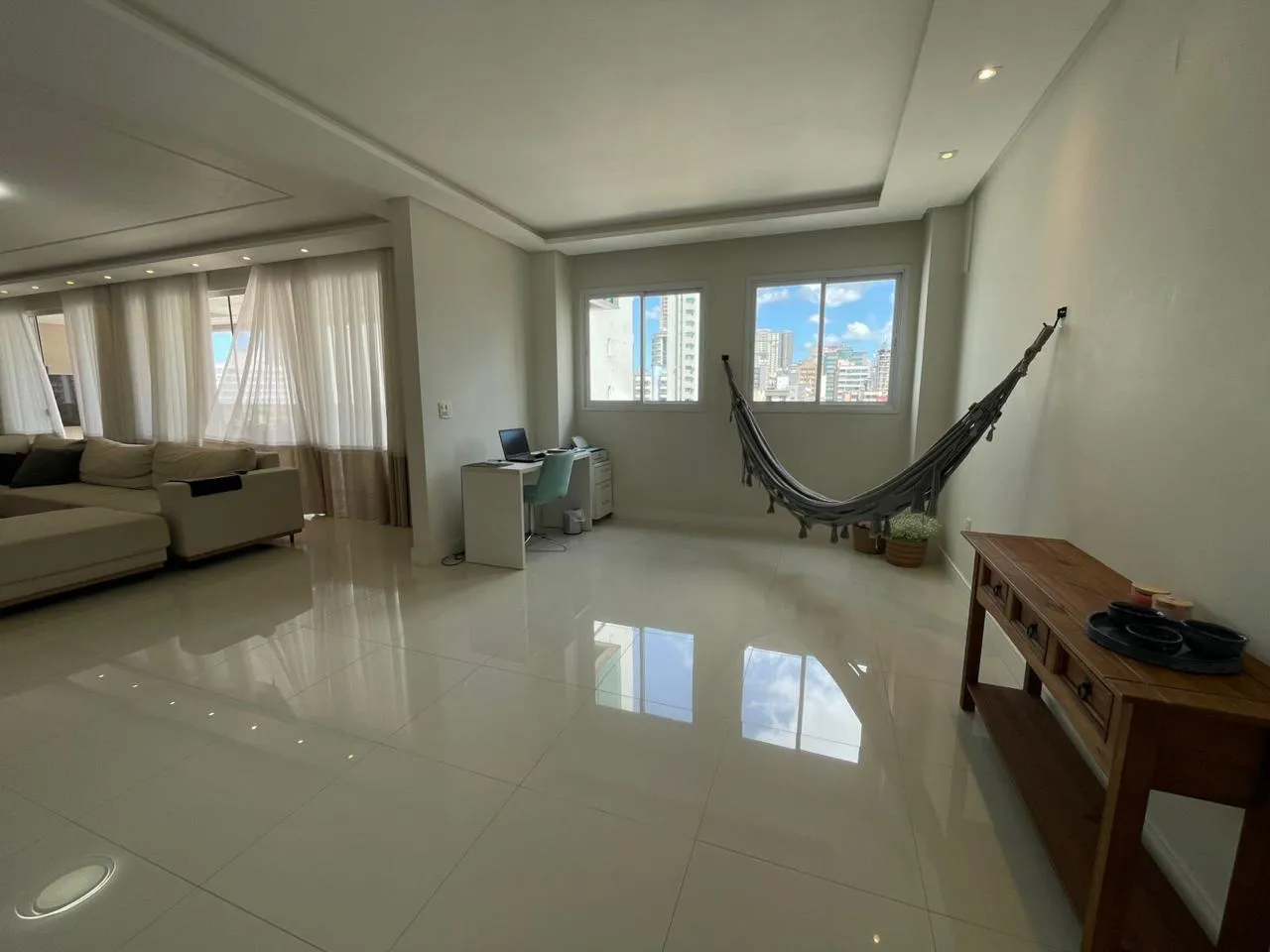Imagem Apartamento à venda com 228m2 por R$ 3.490.000,00