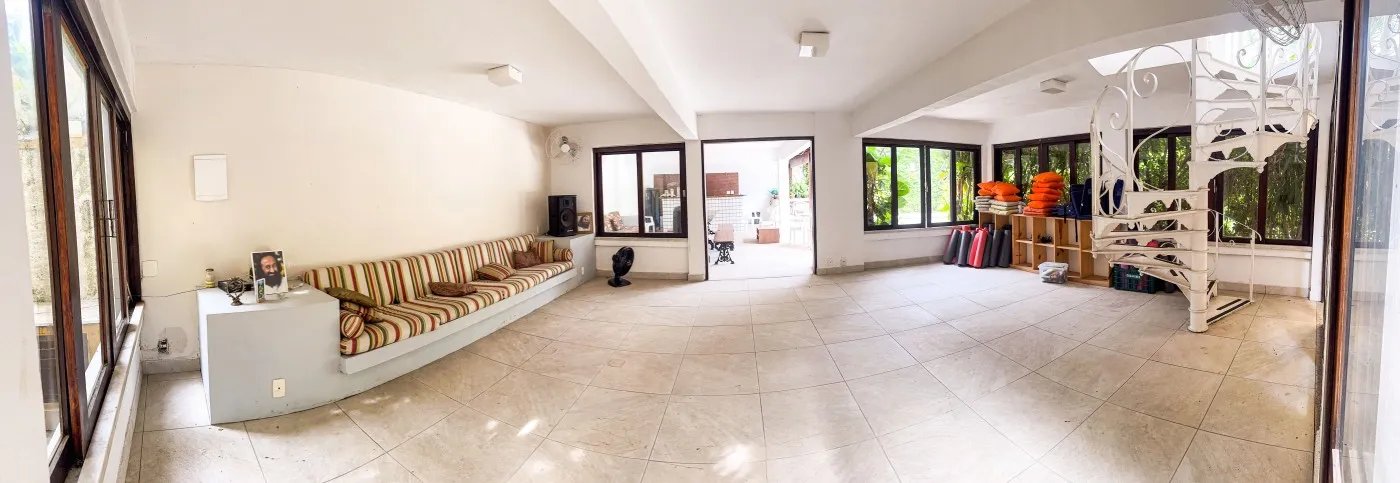 Imagem Casa para Venda em Rio de Janeiro, Barra da Tijuca, 6 dormitórios, 3 suítes, 4 banheiros, 4 vagas