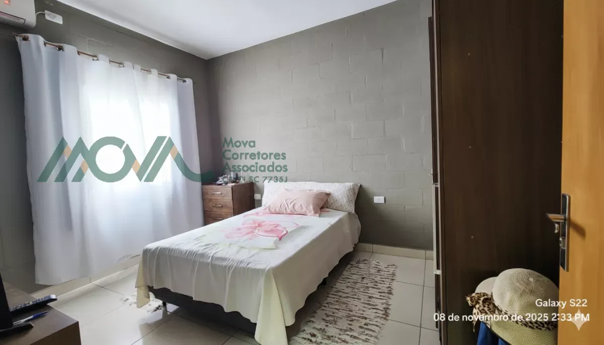 Imagem EXCLUSIVIDADE MOVA - Casa nova a 250 metros do mar em Itapoá

Casa nova à venda em Itapoá, locali...