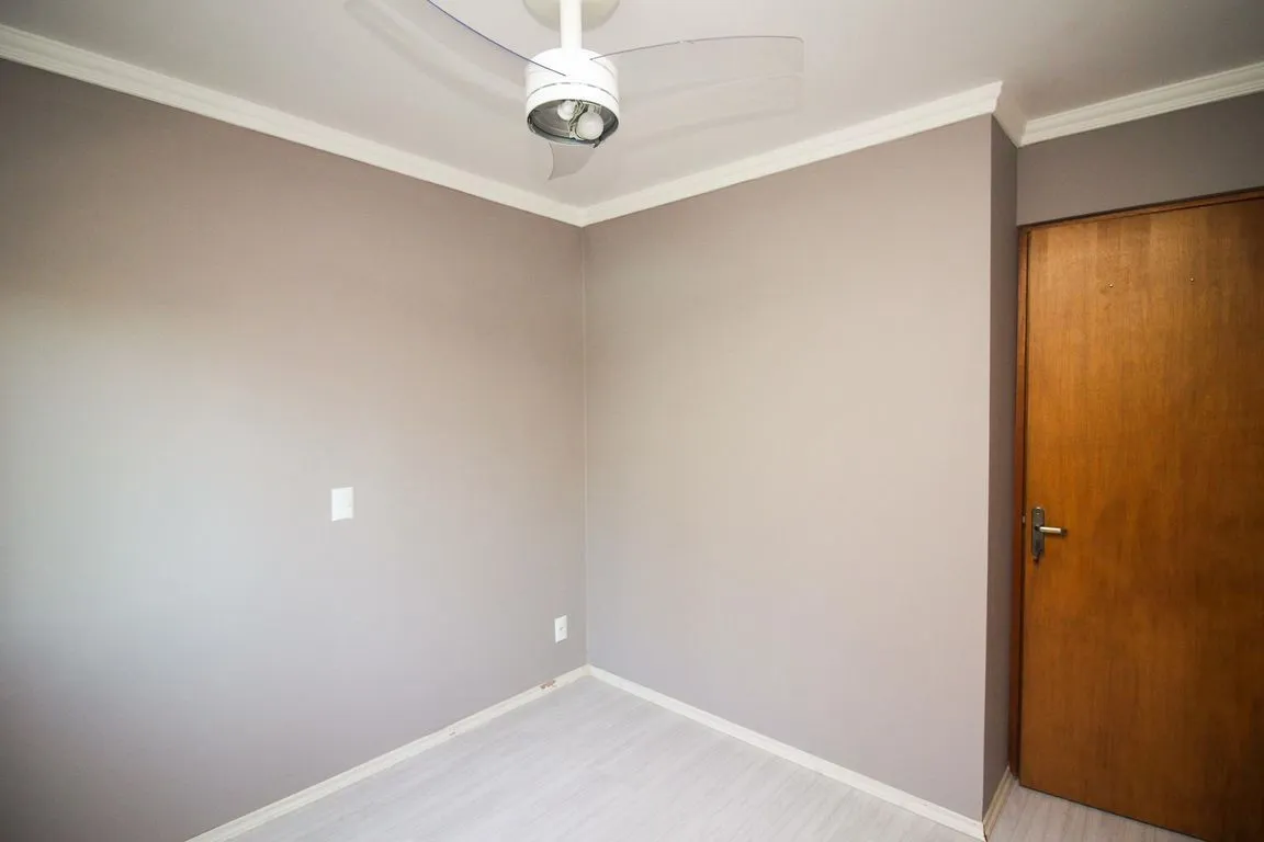 Imagem Apartamento de 2 dormitórios, 1 suíte, closet e 2 vagas de garagem .