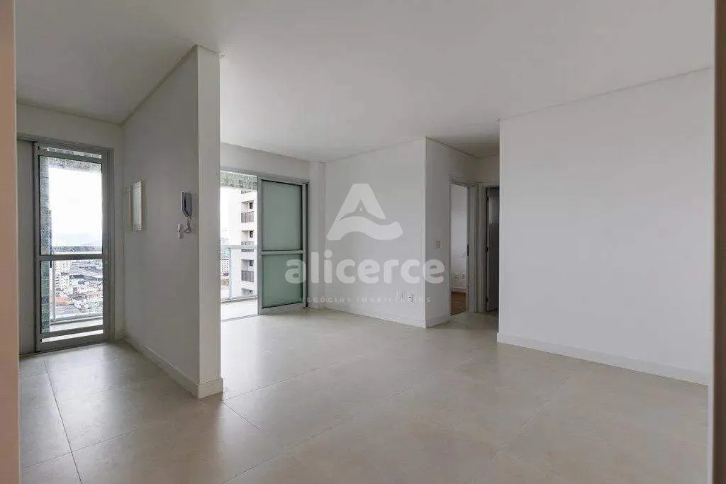 Imagem Apartamento com 2 dormitórios e 01 suítes, no bairro Kobrasol - São José/SC