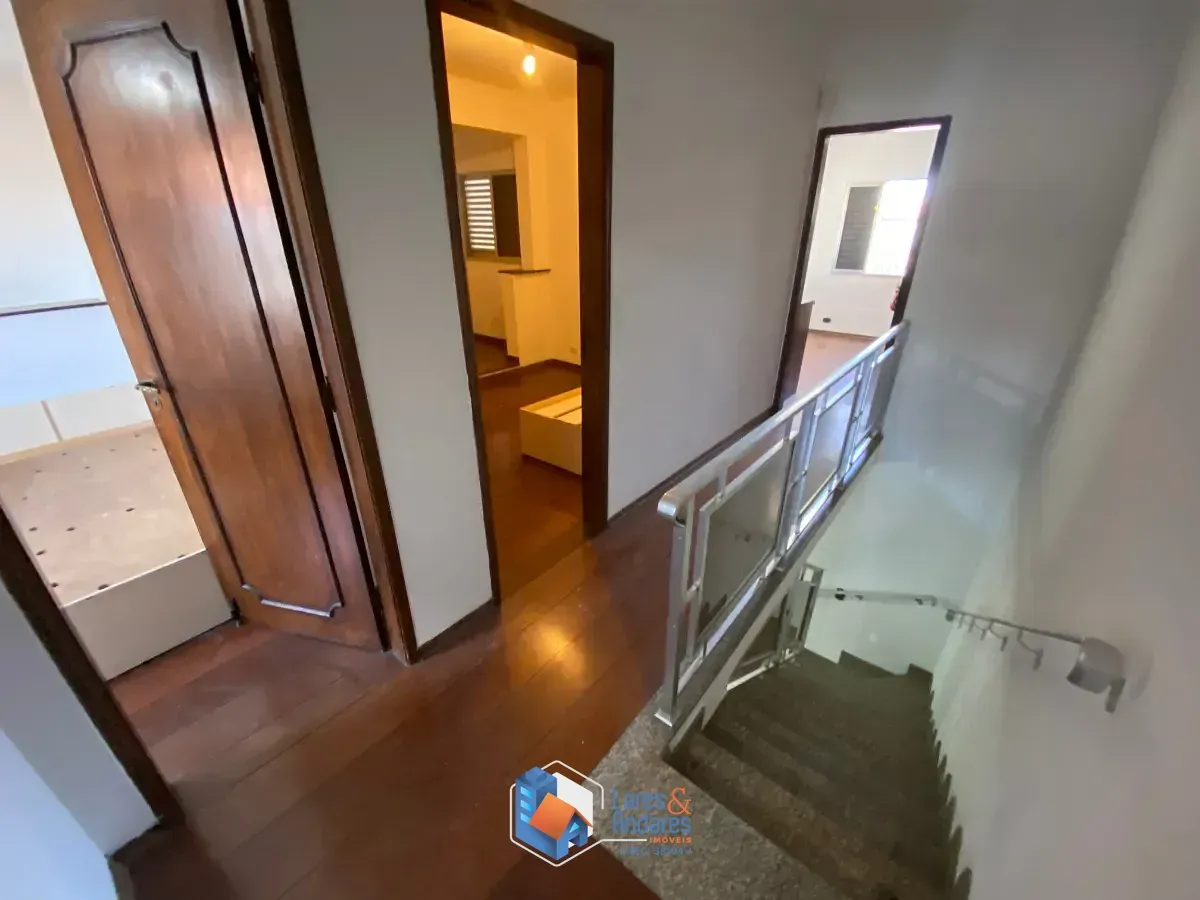 Imagem Sobrado para venda em Vila Babilônia com 4 quartos, sendo 1 suíte, 135m²