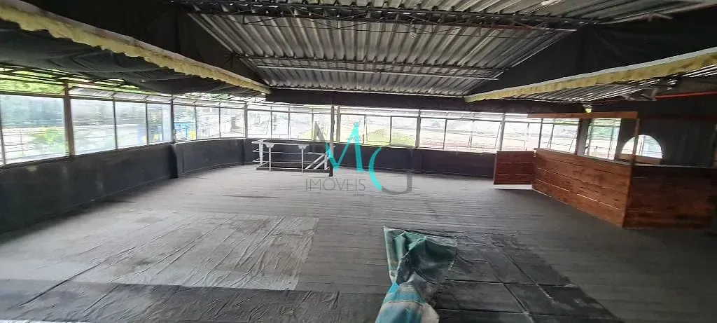 Imagem Sobrado com 2 dormitórios para alugar, 160 m² por R$ 2.650,00/mês - Campo Grande - Rio de Janeiro/RJ