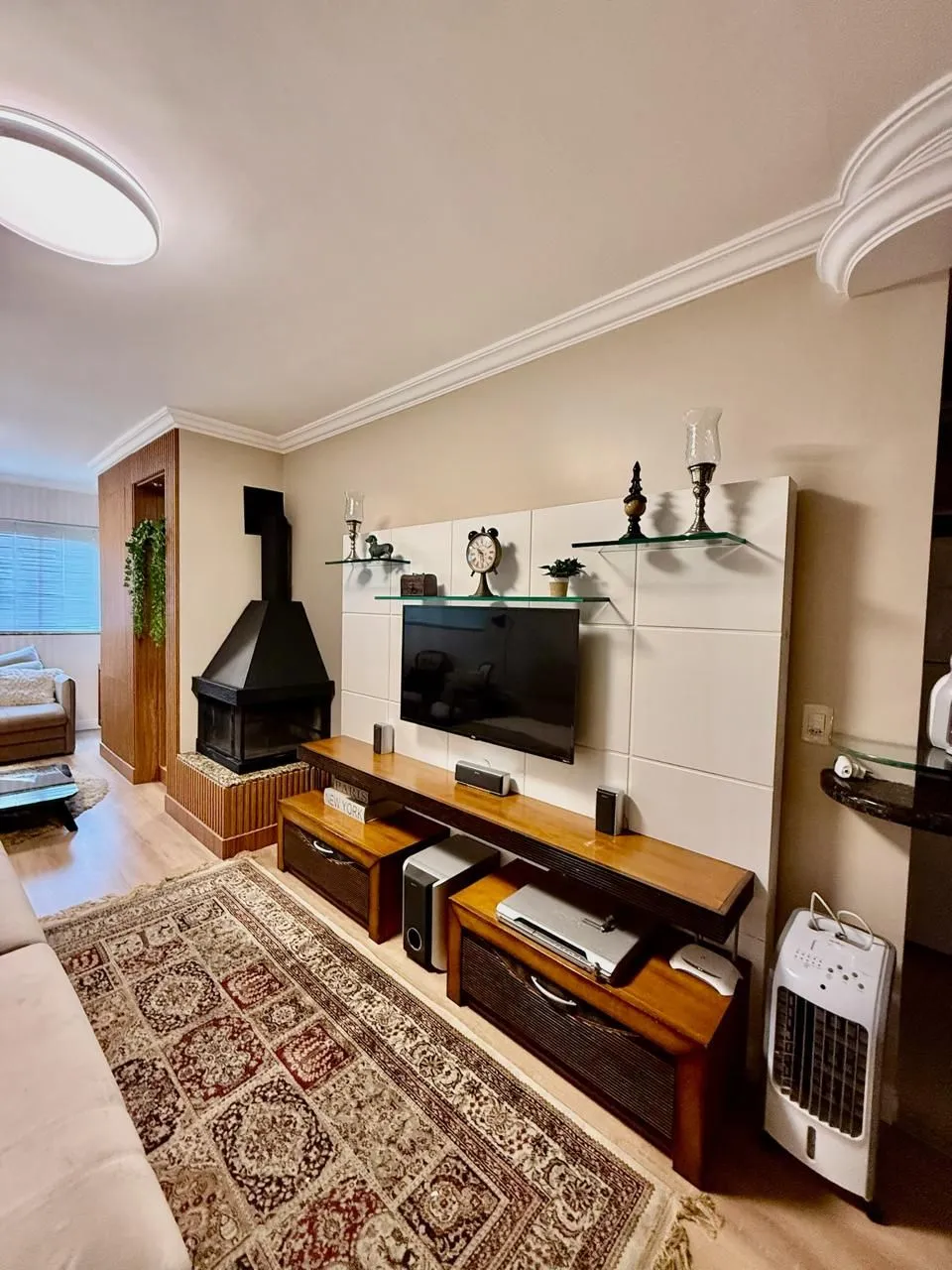 Imagem Apartamento à venda em Gramado, Vila Suíça, com 2 quartos, 76m2