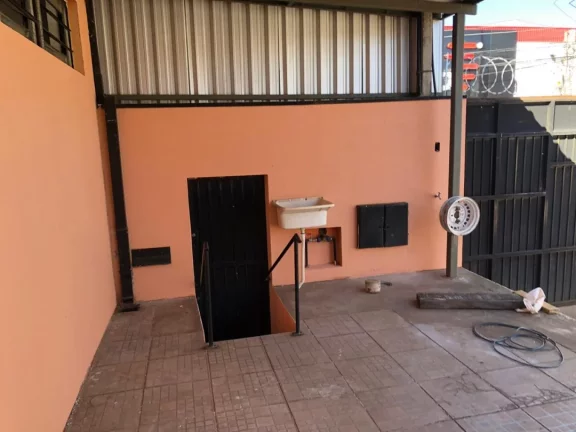 Imagem Barracão com 3 salas na Vila Engler